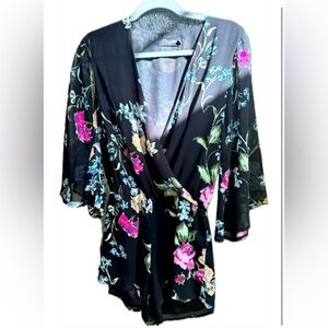 Etiquette Boutique M Black and Pink Floral Romper